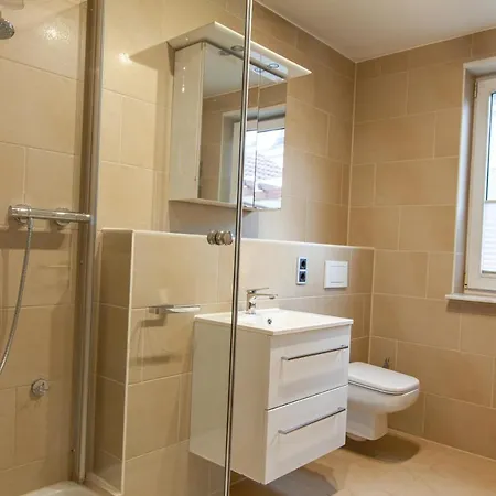 Apartament Nidusrooms: *